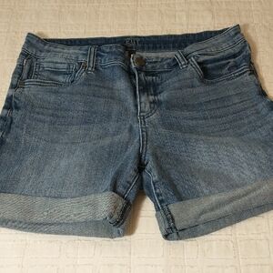 Kut From The Kloth, Cutoff‎ Denim Shorts, Size 8, Medium Blue
